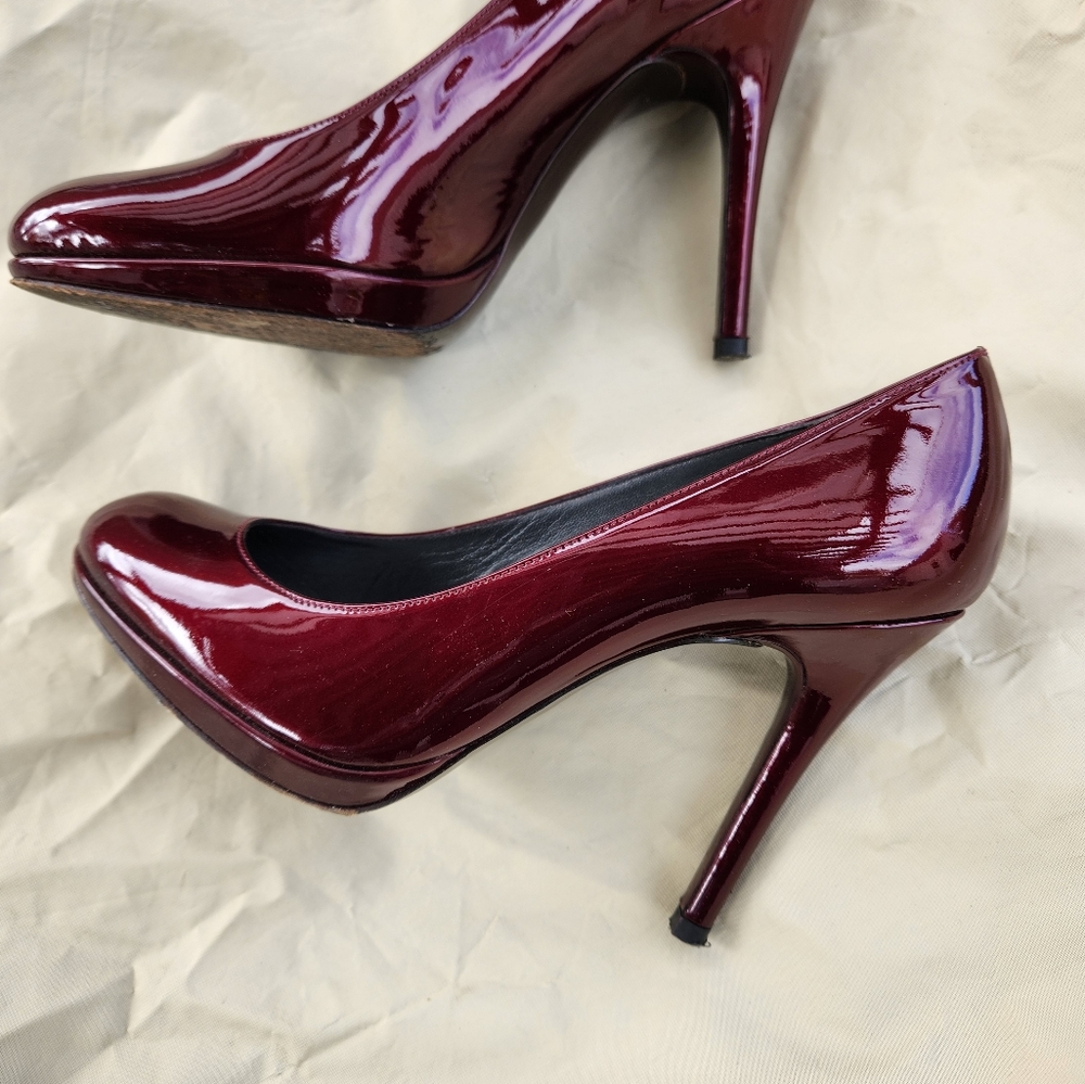 Stuart Weitzman Pumps - image 1